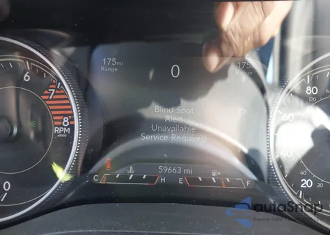 2019 Jeep Cherokee Trailhawk 4X4 z USA, uszkodzony, nr VIN 1C4PJMBX3KD385398